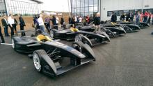Команды Formula E получили машины